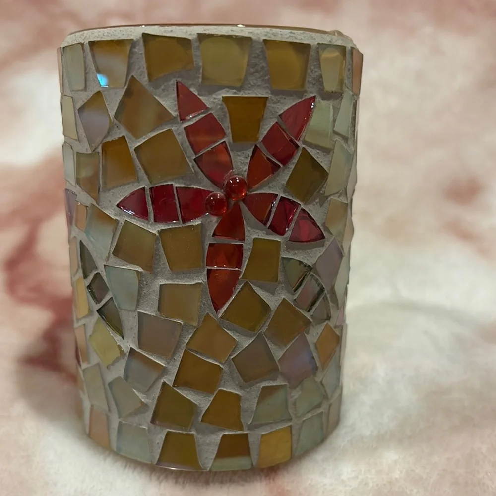 Crate & Barrel Stained Glass Pointsettia Mosaic Candle Holder w scented votifs R